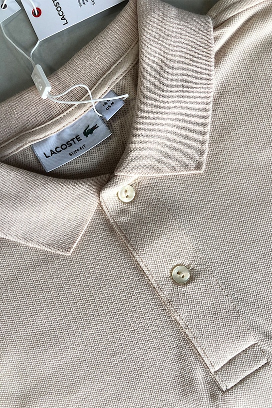 Мужское бежевое поло Lacoste Classic Fit