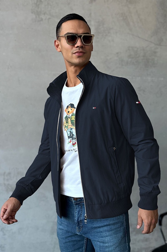 Ветровка тёмно-синего цвета Tommy Hilfiger logo-embroidered