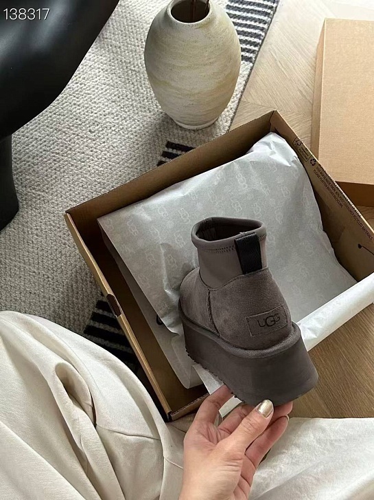 Женские ботинки с мехомм UGG Deeper - Grey