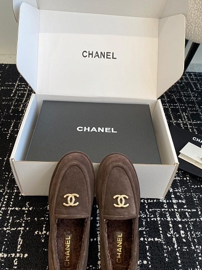 Женские замшевые лоферы с мехом Chanel Premium - Chocolate   