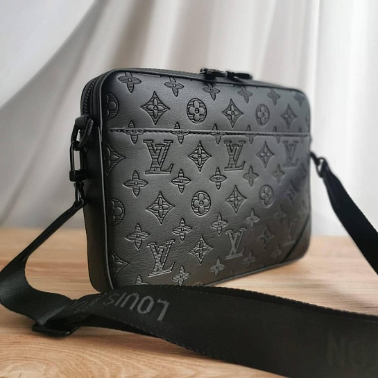 Кожаная сумка Louis Vuitton Duo Messenger Monogram Shadow 25x18 см