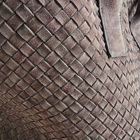 Замшевая сумка Bottega Veneta Cabat 40x28 см - Brown