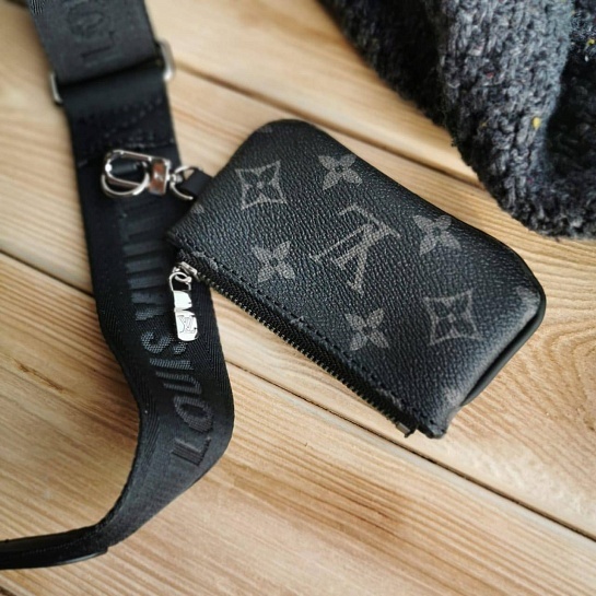 Кожаная сумка Louis Vuitton Trio Messenger Monogram Eclipse 24x18 см