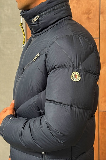 Мужской тёмно-синий пуховик Moncler Katmai   