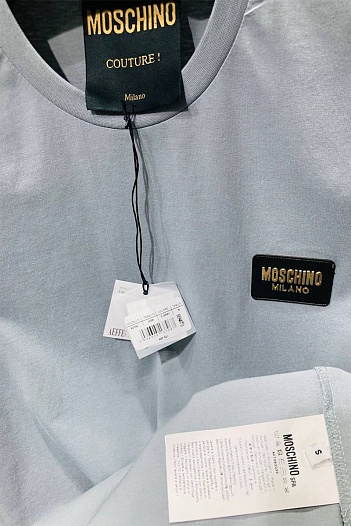 Мужская бежевая футболка Moschino logo-patch   