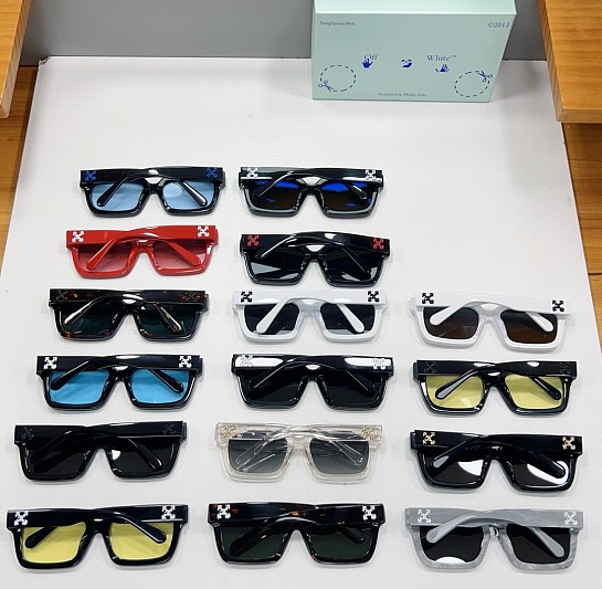 Квадратные солнцезащитные очки Off-White