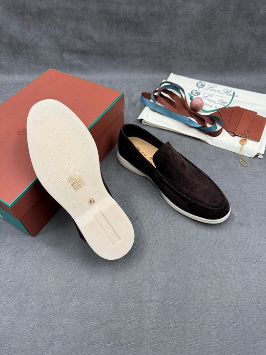 Мужские замшевые лоферы Loro Piana